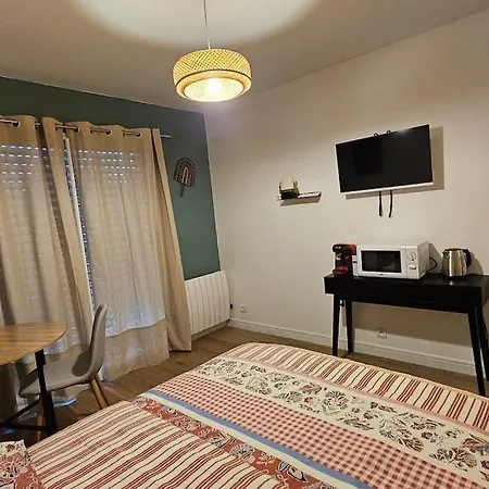 Avec Jardin Et Parking 04 Appartement *