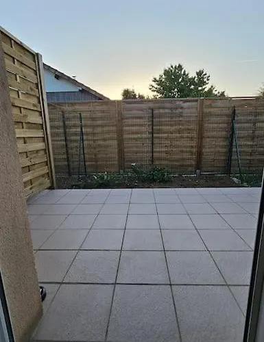 Avec Jardin Et Parking 04