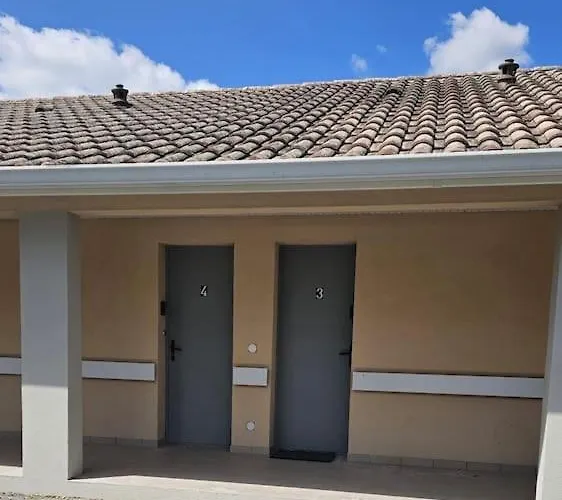 Avec Jardin Et Parking 04